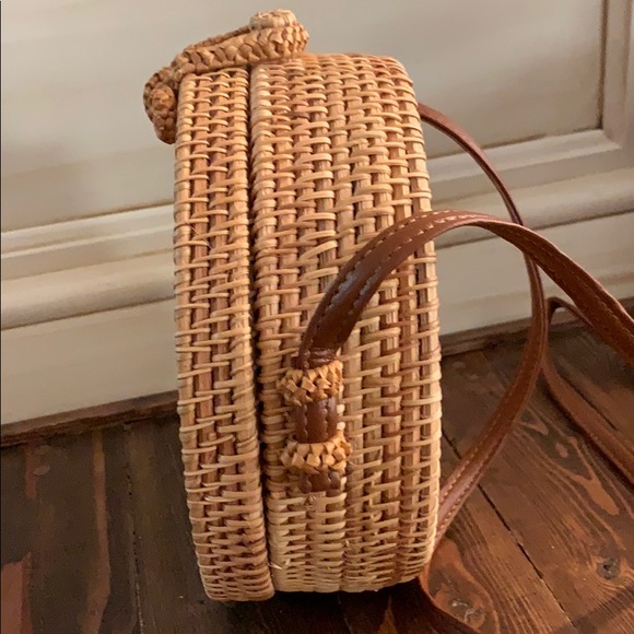 Round Raffia Bag - Picture 2 of 7